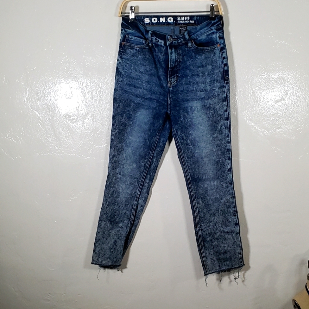 S.o.n.g. distress raw hem jean high waist